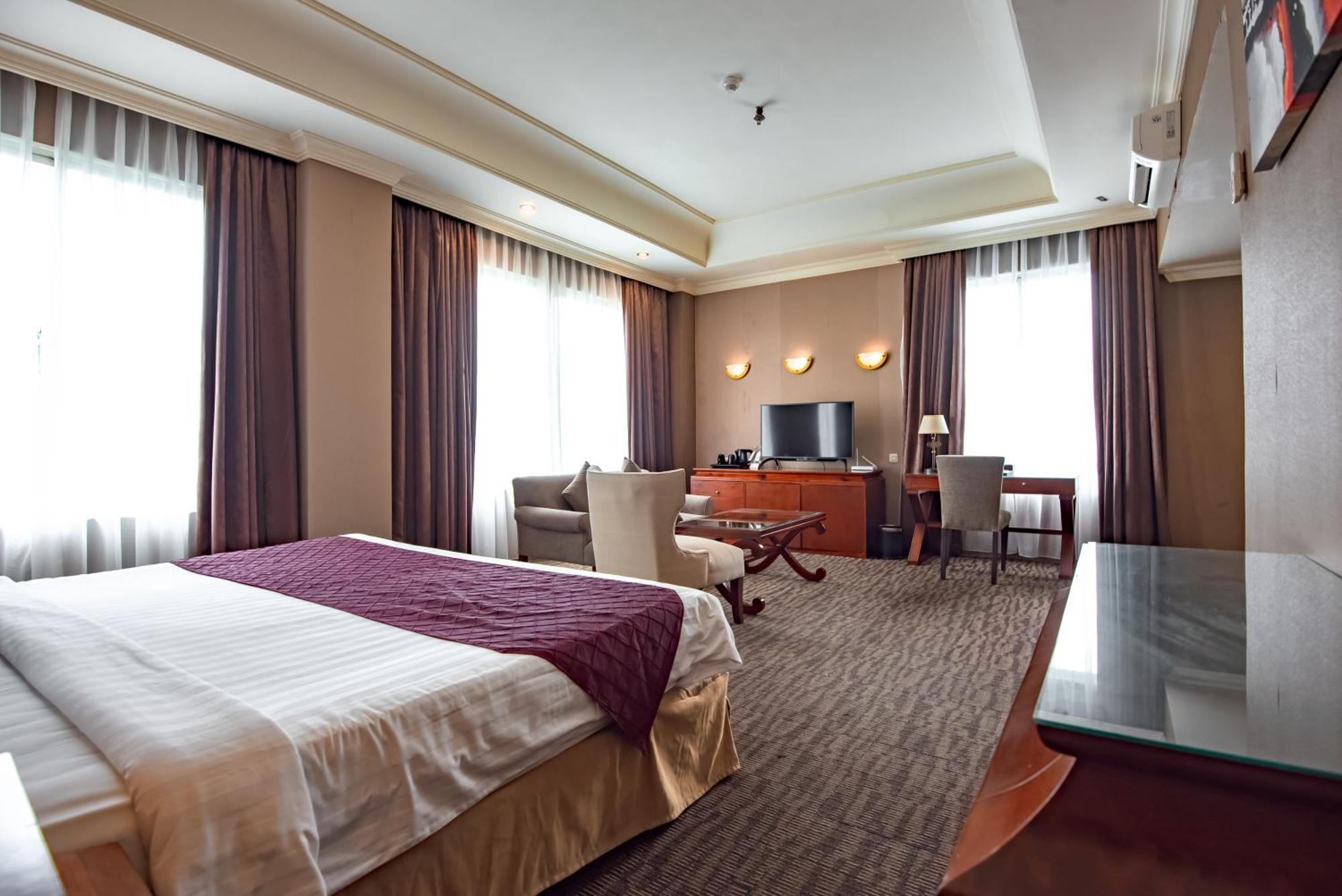 The Mirah Hotel Μπογκόρ Εξωτερικό φωτογραφία